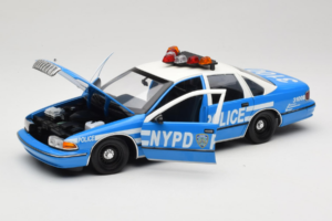 Chevrolet Caprice New York Police UT Models 1:18 180142097 Métal — image 2 sur 8