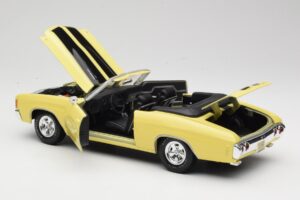 Chevrolet Chevelle SS 454 Jaune Maisto 1:18 531890 Métal — image 5 sur 8