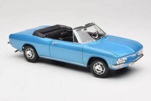 Chevrolet Corvair Monza Cabriolet Bleu Road Signature 1:18 92498 Métal — image 6 sur 8