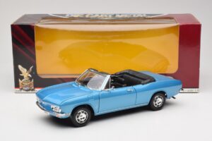 Chevrolet Corvair Monza Cabriolet Bleu Road Signature 1:18 92498 Métal — image 8 sur 8