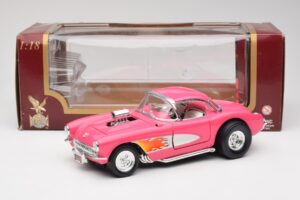 Chevrolet Corvette C1 Gasser Rose Road Legends 1:18 92019-R1 Métal — image 8 sur 8