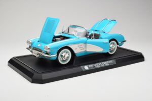 Chevrolet Corvette C1 Hard Top Bleu Solido 1:12 1202-M1 Métal — image 2 sur 8