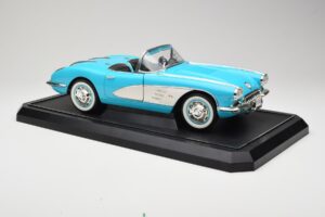 Chevrolet Corvette C1 Hard Top Bleu Solido 1:12 1202-M1 Métal — image 6 sur 8