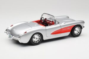 Chevrolet Corvette C1 Argent & Rouge Bburago 1:18 3024-M1 Métal — image 3 sur 8