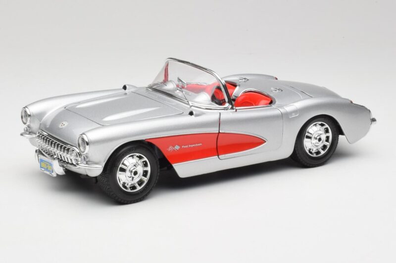 Chevrolet Corvette C1 Argent & Rouge Bburago 1:18 3024-M1 Métal