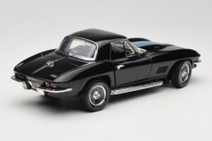 Chevrolet Corvette C2 Noir American Muscle 1:18 AMM1099/06 Métal — image 3 sur 8