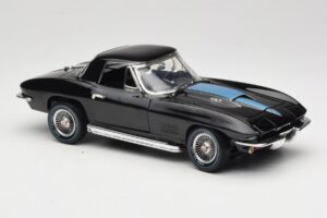 Chevrolet Corvette C2 Noir American Muscle 1:18 AMM1099/06 Métal — image 6 sur 8