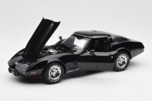 Chevrolet Corvette C3 Noir UT Models 1:18 21071 Métal — image 2 sur 8