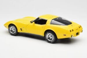 Chevrolet Corvette C3 Jaune UT Models 1:18 21074 Métal — image 7 sur 8