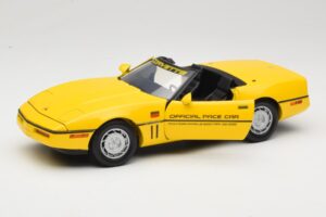 Chevrolet Corvette C4 Indianapolis 500 Pace Car Jaune Greenlight 1:18 11801-06 Métal — image 2 sur 8