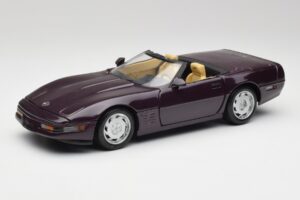 Chevrolet Corvette C4 LT4 Cabriolet Violet Métallisé Maisto 1:18 50277 Métal
