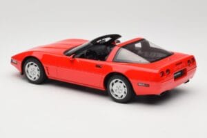 Chevrolet Corvette C4 Torch Red GT Spirit 1:18 GT537 Résine — image 5 sur 6