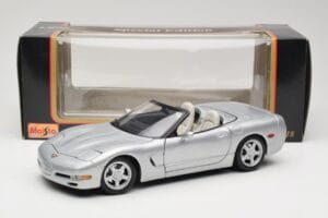 Chevrolet Corvette C5 Cabriolet Argent Maisto 1:18 50317 Métal — image 8 sur 8