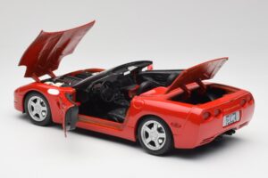 Chevrolet Corvette C5 Cabriolet Torch Rouge Maisto 1:18 50318 Métal — image 5 sur 8