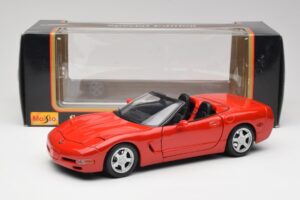 Chevrolet Corvette C5 Cabriolet Torch Rouge Maisto 1:18 50318 Métal — image 8 sur 8