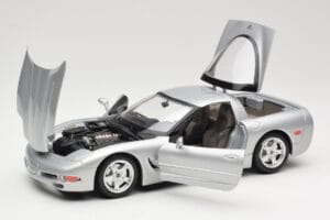 Chevrolet Corvette C5 Argent Bburago 1:18 3056 Métal — image 2 sur 8