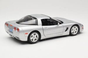 Chevrolet Corvette C5 Argent Bburago 1:18 3056 Métal — image 3 sur 8