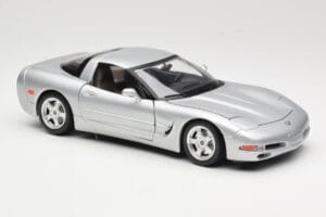 Chevrolet Corvette C5 Argent Bburago 1:18 3056 Métal — image 6 sur 8