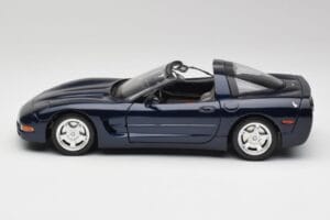 Chevrolet Corvette C5 Nassau Bleu Bburago 1:18 30166 Métal — image 4 sur 8
