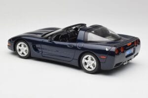 Chevrolet Corvette C5 Nassau Bleu Bburago 1:18 30166 Métal — image 7 sur 8