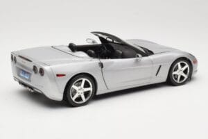 Chevrolet Corvette C6 Cabriolet Argent Hot Wheels 1:18 B6052 Métal — image 3 sur 8