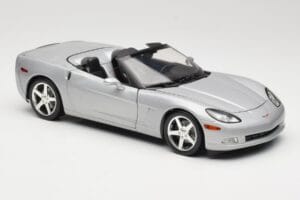 Chevrolet Corvette C6 Cabriolet Argent Hot Wheels 1:18 B6052 Métal — image 6 sur 8