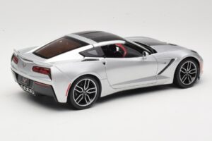 Chevrolet Corvette C7 Argent Maisto 1:18 38132 Métal — image 3 sur 8
