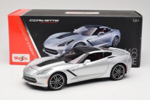 Chevrolet Corvette C7 Argent Maisto 1:18 38132 Métal — image 8 sur 8