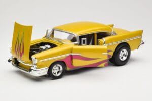 Chevrolet Custom Jaune avec Flamme Hot Wheels 1:18 21356 Métal — image 2 sur 8