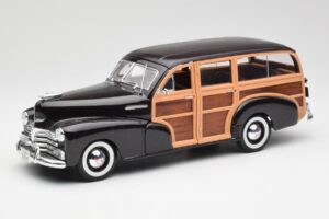 Chevrolet Fleetmaster Woody Brun Maisto 1:18 36854 Métal