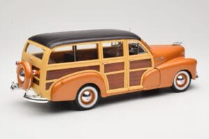 Chevrolet Fleetmaster Woody Or Maisto 1:18 56042 Métal — image 3 sur 8