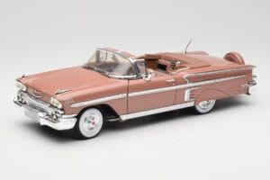 Chevrolet Impala Cabriolet Marron Motormax 1:18 73112 Métal