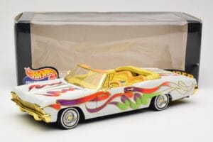 Chevrolet Impala Lowrider White Metallic Hot Wheels 1:18 27635 Métal — image 8 sur 8