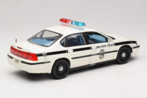 Chevrolet Impala Military Police Maisto 1:18 36611 Métal — image 2 sur 6
