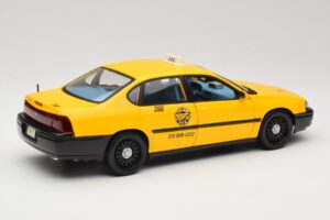 Chevrolet Impala Taxi Maisto 1:18 36617 Métal — image 3 sur 8