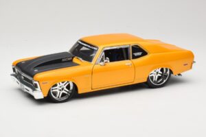 Chevrolet Nova SS Or Maisto 1:18 31083 Métal