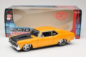 Chevrolet Nova SS Or Maisto 1:18 31083 Métal — image 8 sur 8