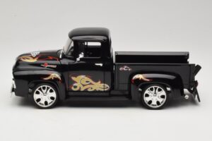 Chevrolet Old School Cody Project Truck & Chopper Set Joyride 1:18 33911 Métal — image 4 sur 8