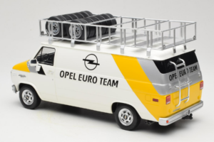 Opel Manta 400 Group B Rally Tour de Corse 1984 Avec Chevrolet G30 Véhicule d'Assistance Otto 1:18 OT491 Résine — image 8 sur 13