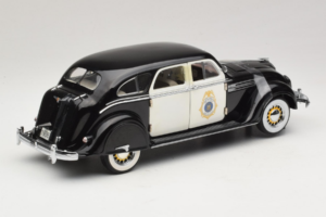 Chrysler Airflow Voiture de Police Signature Models 1:18 CCSM01 Métal — image 2 sur 6