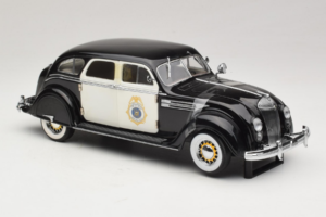 Chrysler Airflow Voiture de Police Signature Models 1:18 CCSM01 Métal — image 4 sur 6