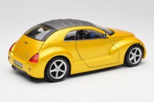 Chrysler Pronto Cruizer Or Maisto 1:18 37800 Métal — image 3 sur 8