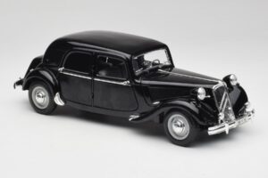 Citroën 15CV 6 Cyl Noir Maisto 1:18 31821 Métal — image 6 sur 8