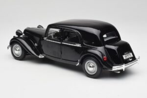 Citroën 15CV 6 Cyl Noir Maisto 1:18 31821 Métal — image 7 sur 8
