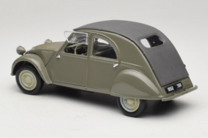 Citroen 2CV Vert Maisto 1:18 50289 Métal — image 7 sur 8
