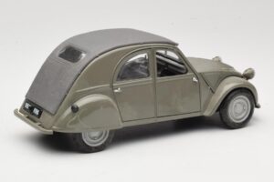 Citroen 2CV Gris Maisto 1:18 31834 Métal — image 3 sur 8