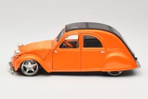 Citroen 2CV Orange Maisto 1:18 31321 Métal — image 4 sur 8