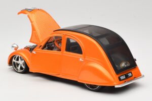 Citroen 2CV Orange Maisto 1:18 31321 Métal — image 5 sur 8