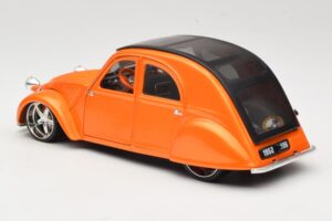 Citroen 2CV Orange Maisto 1:18 31321 Métal — image 7 sur 8