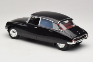 Citroen DS Special Noir Dickie Solido 1:18 S1800708 Métal — image 7 sur 8